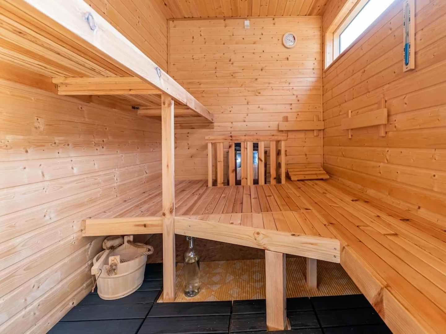 Amazing Holiday Home in Lauwersoog With Sauna