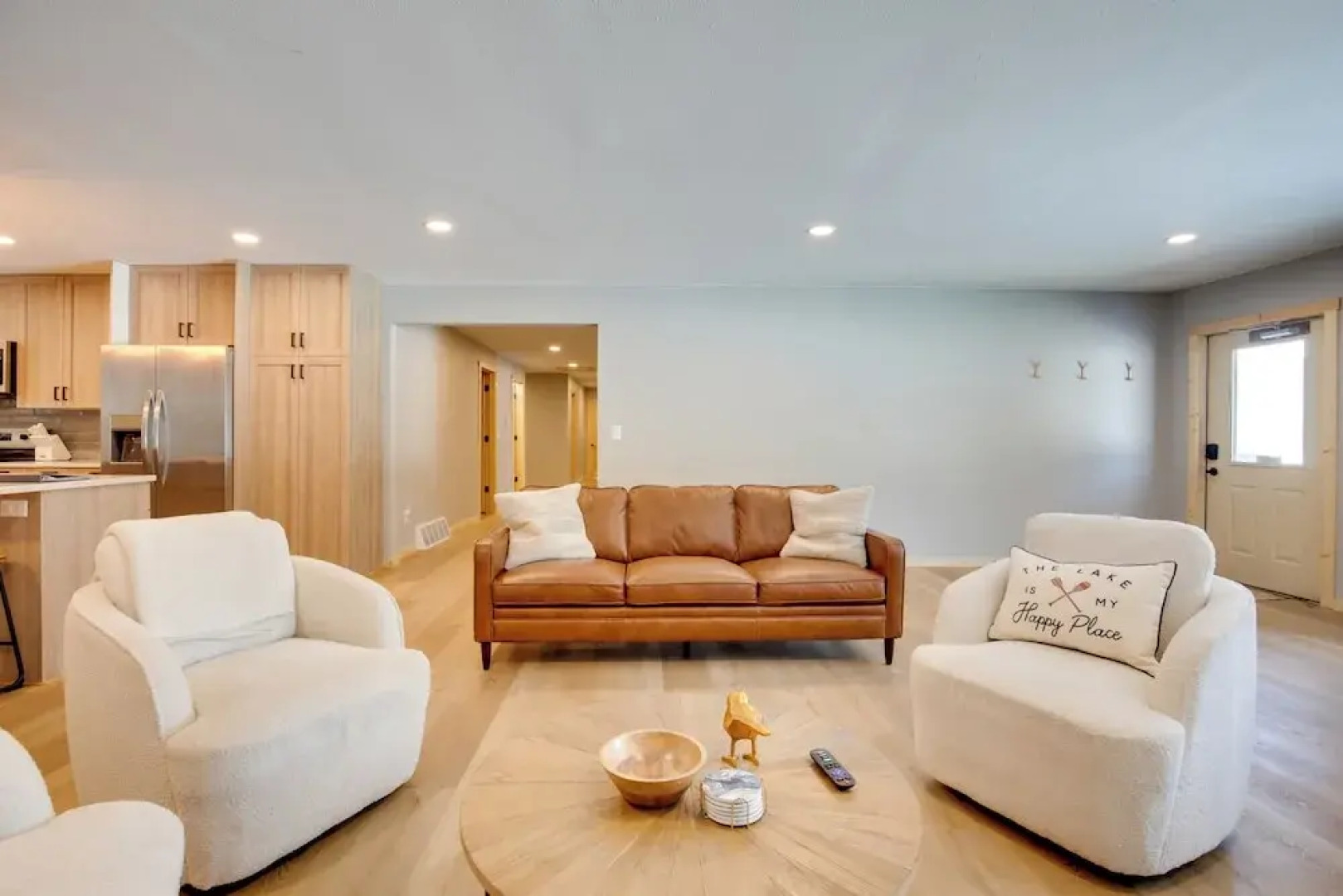 Outdoor Wet Bar: Spacious Eagle River Retreat!