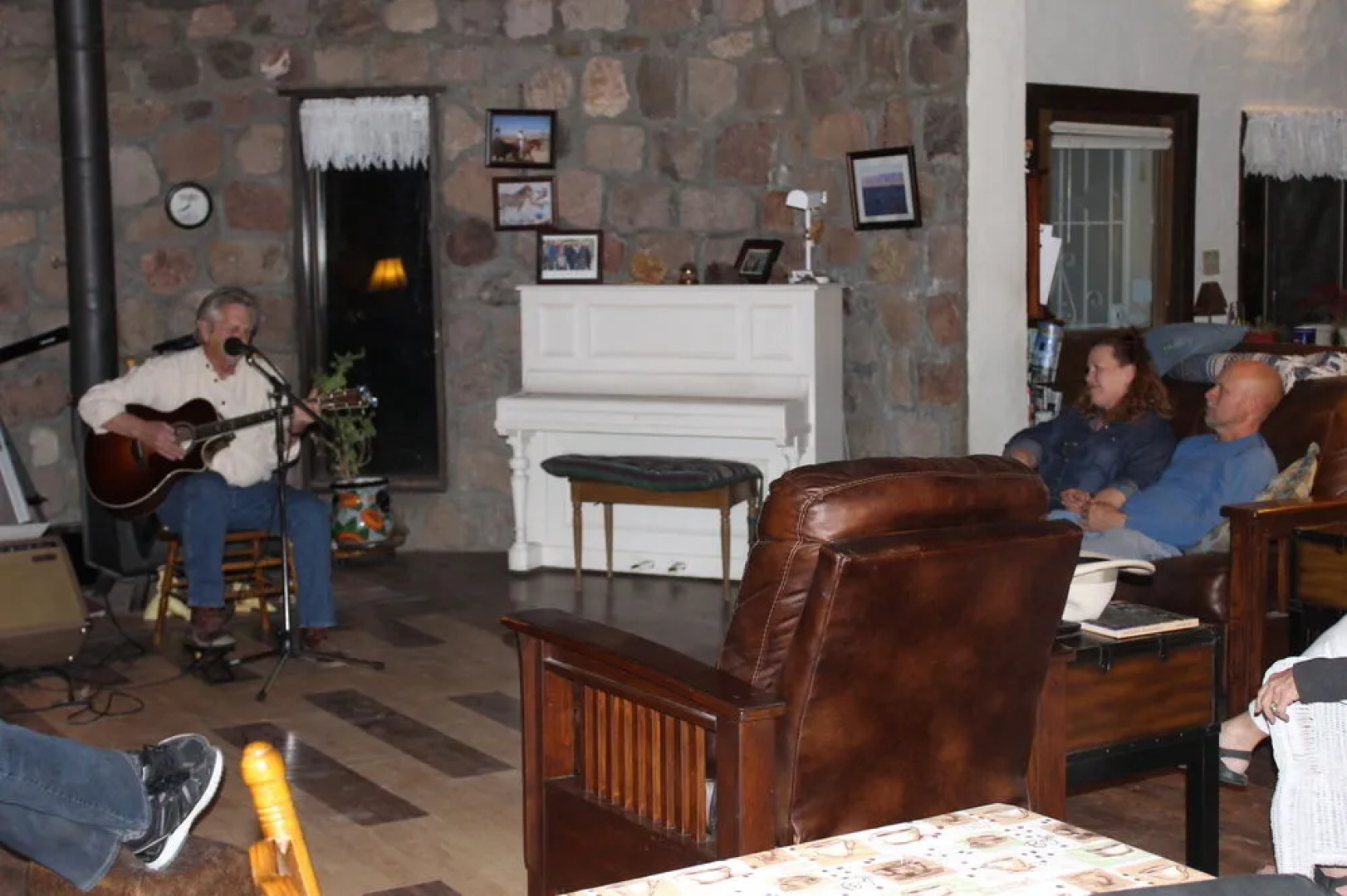 DD Gamble Guest Lodge & Ranch