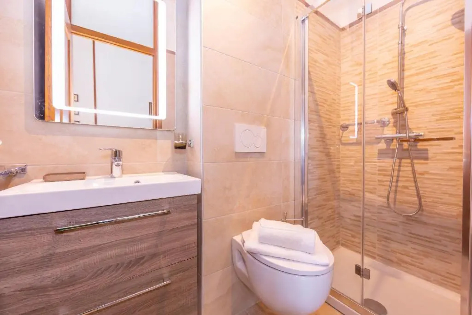 Carlazzo Sant' Agata Apt. 01