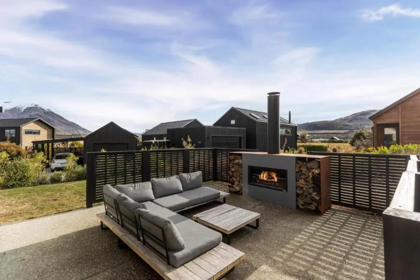 Pavilion Point - Jacks Point Holiday Home