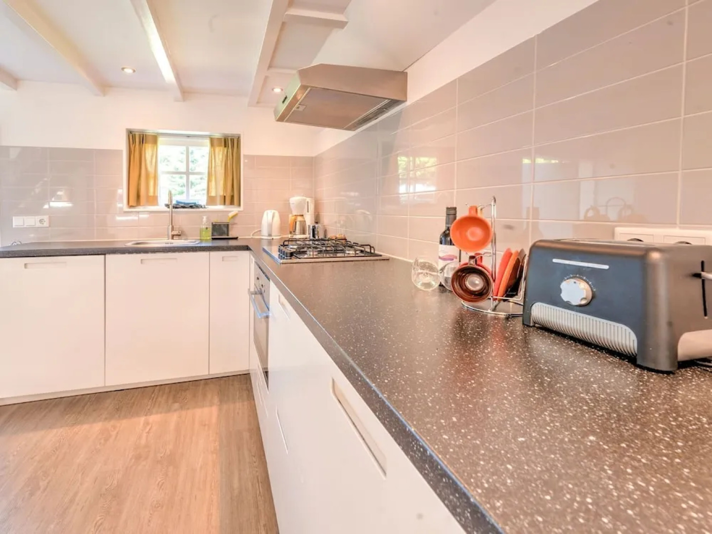 Modern Holiday Home in old Centre of Giethoorn With 2 Hours of Boat use