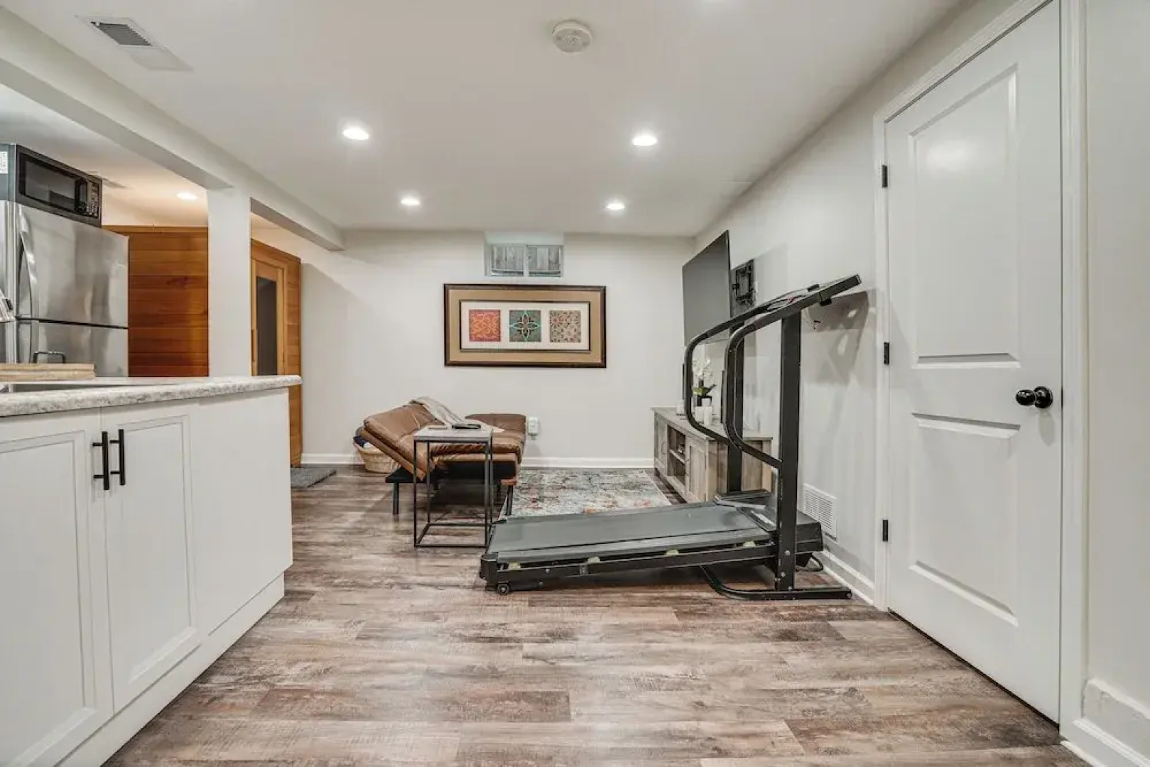 Chic Minneapolis Apt - 6 Blocks to Lake Nokomis!