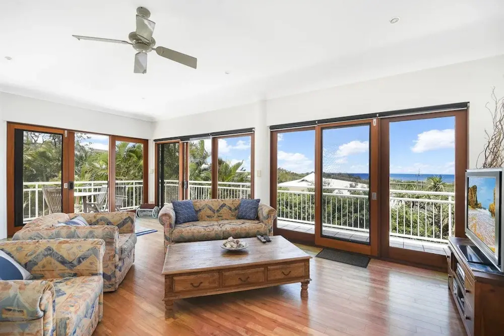 Notre Reve - 2/4 Brolga Place