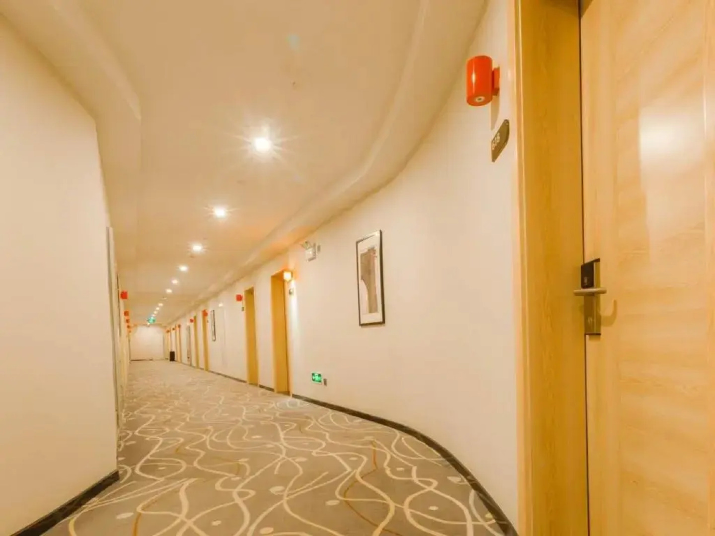 7Days Premium Shandan Center Plaza Branch