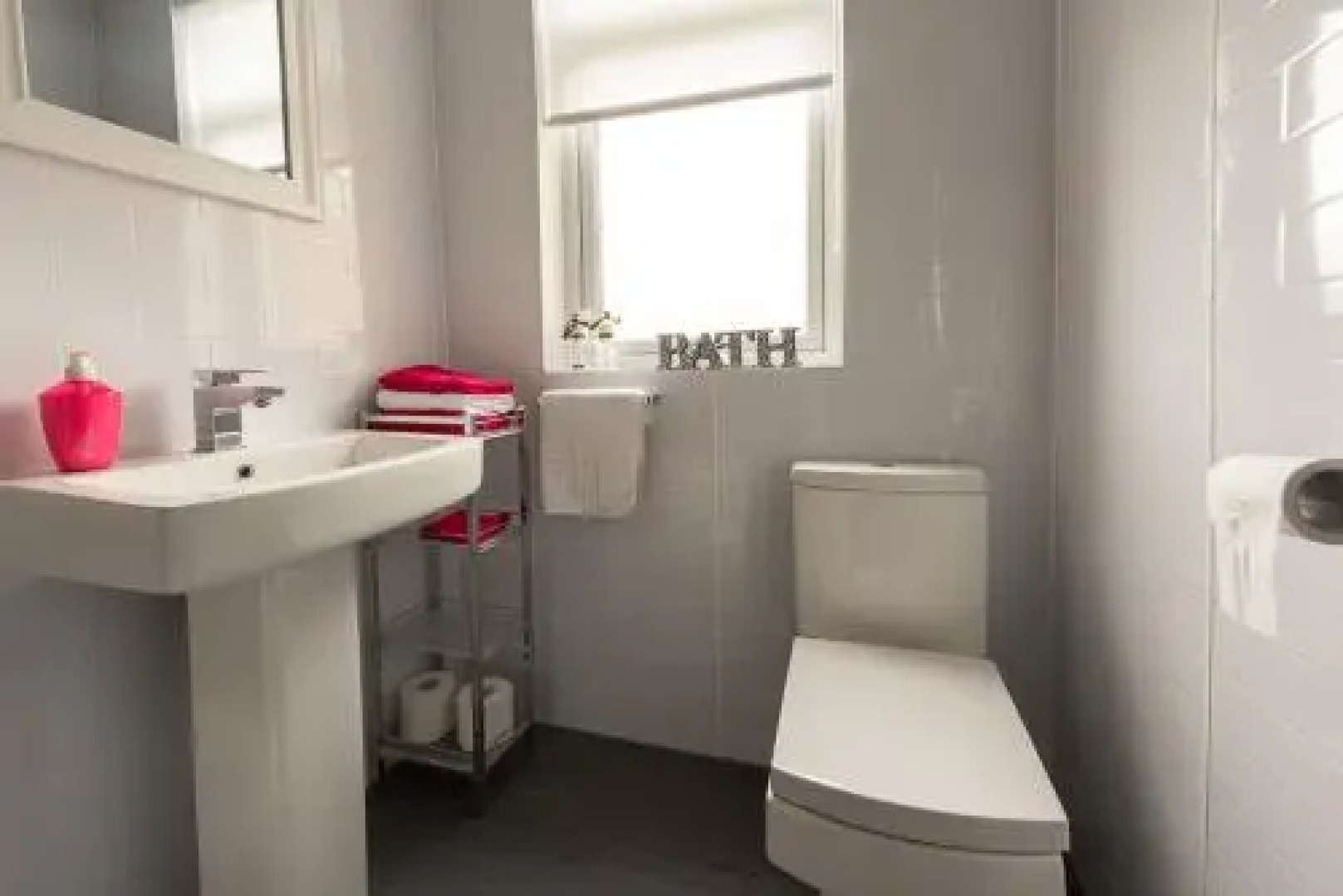 Hls Ashgrove Apartment