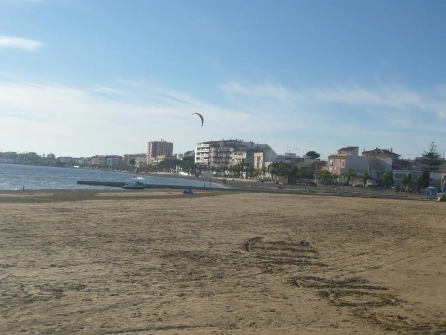 Chalet II con jardín y wifi en la playa