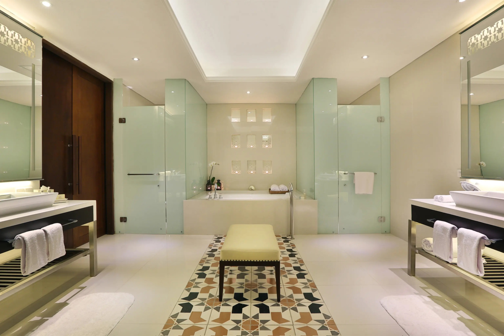 Samabe Bali Suites & Villas