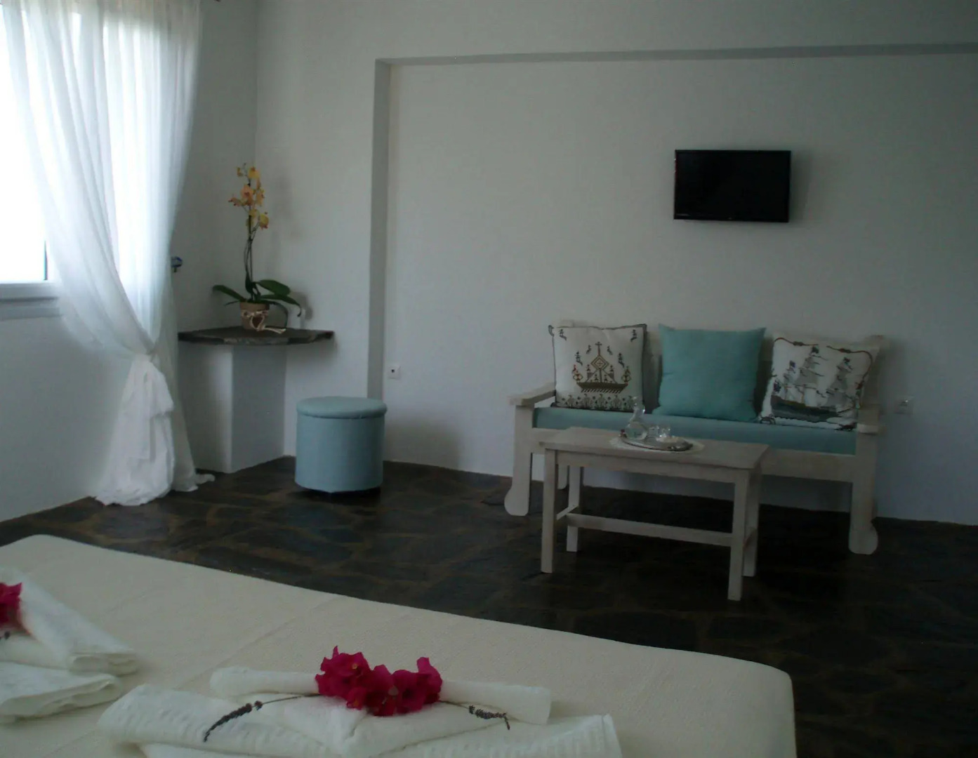 Scorpios Hotel & Suites