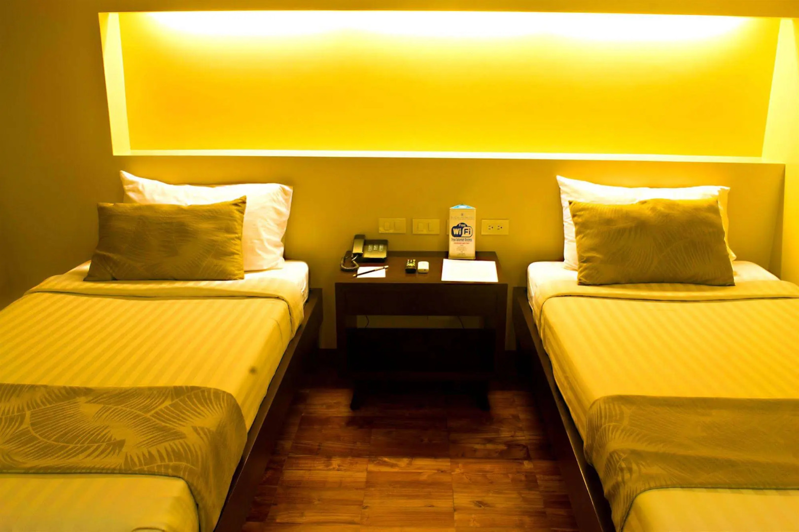 El Cielito Hotel - Sta. Rosa