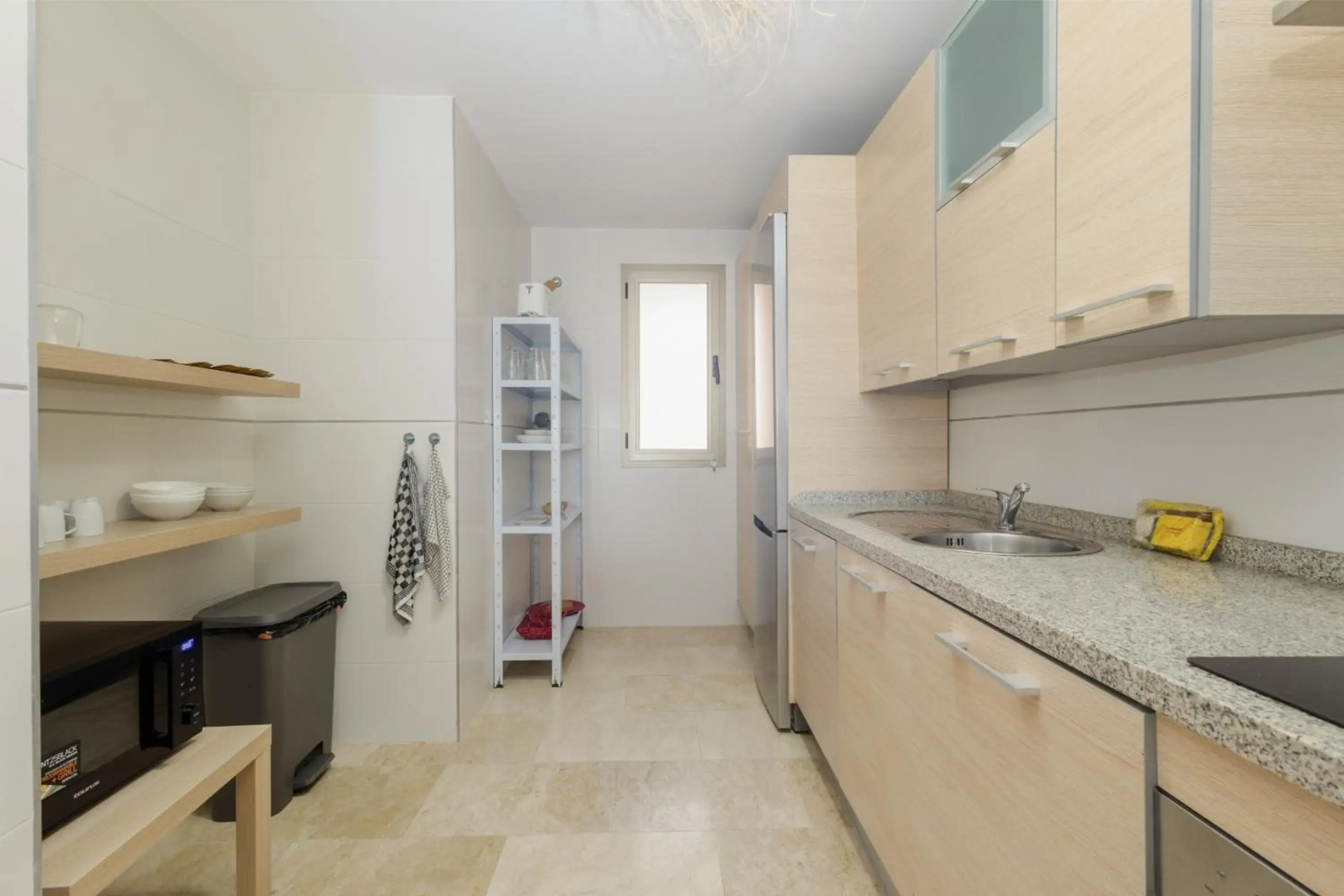 Modern and luxurious holiday home with sea views in Benahavís