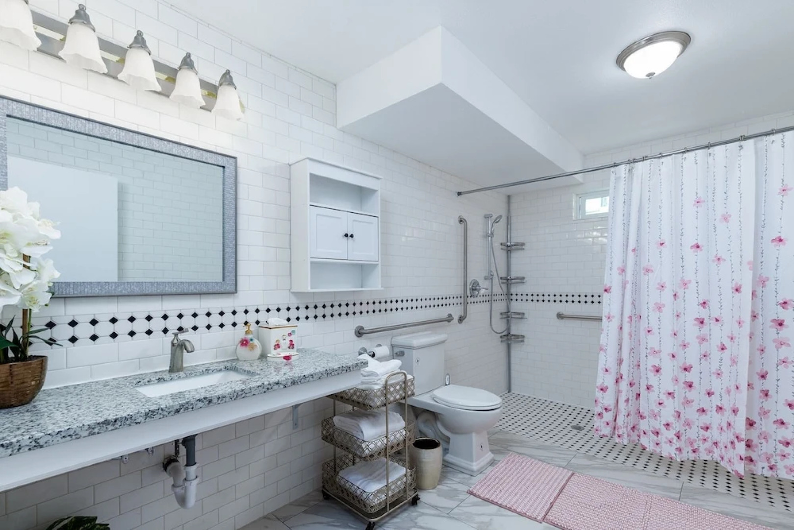 Happy Valley Bright Urban House