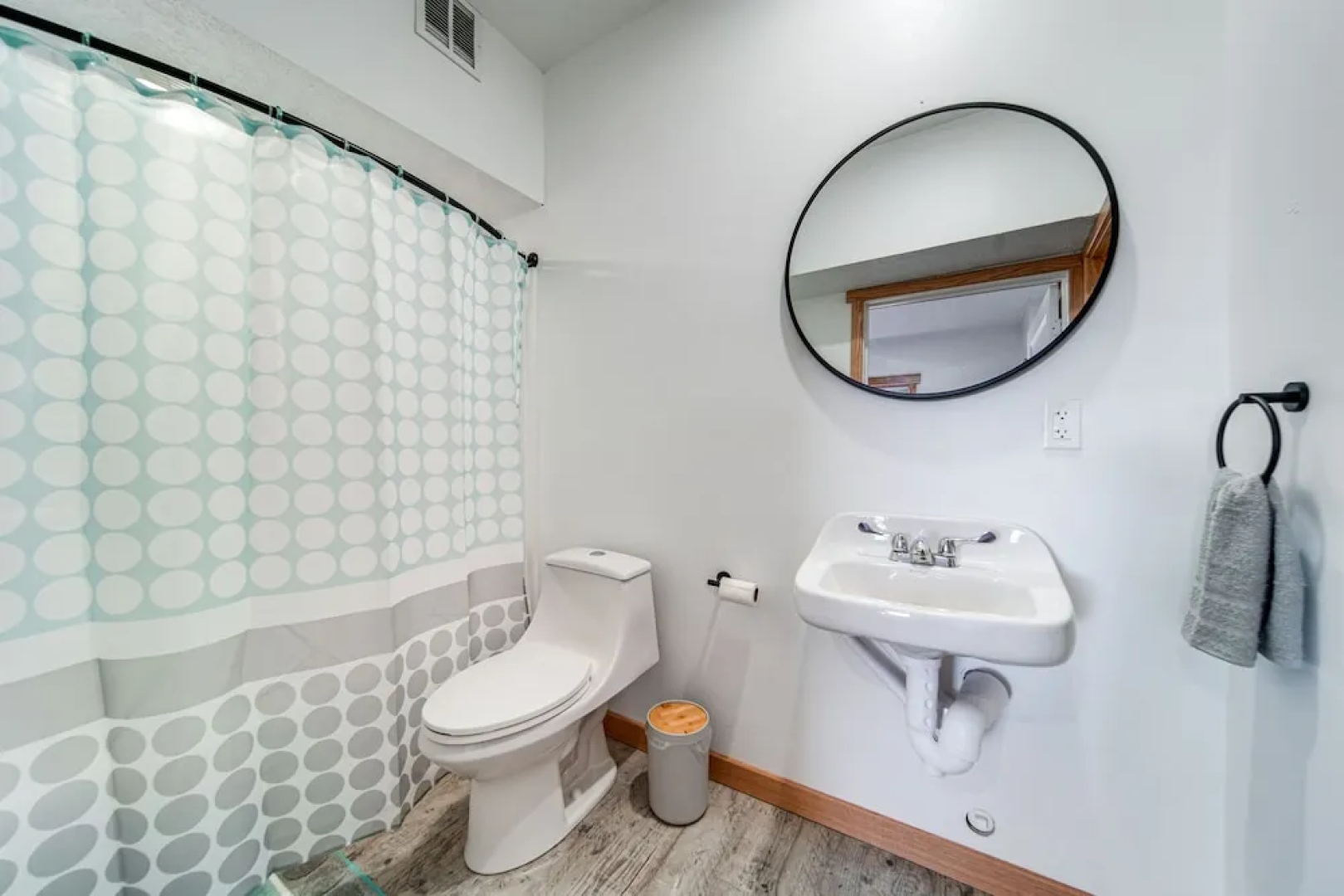 4 Mi to Lake Erie: Condo in Golf Community