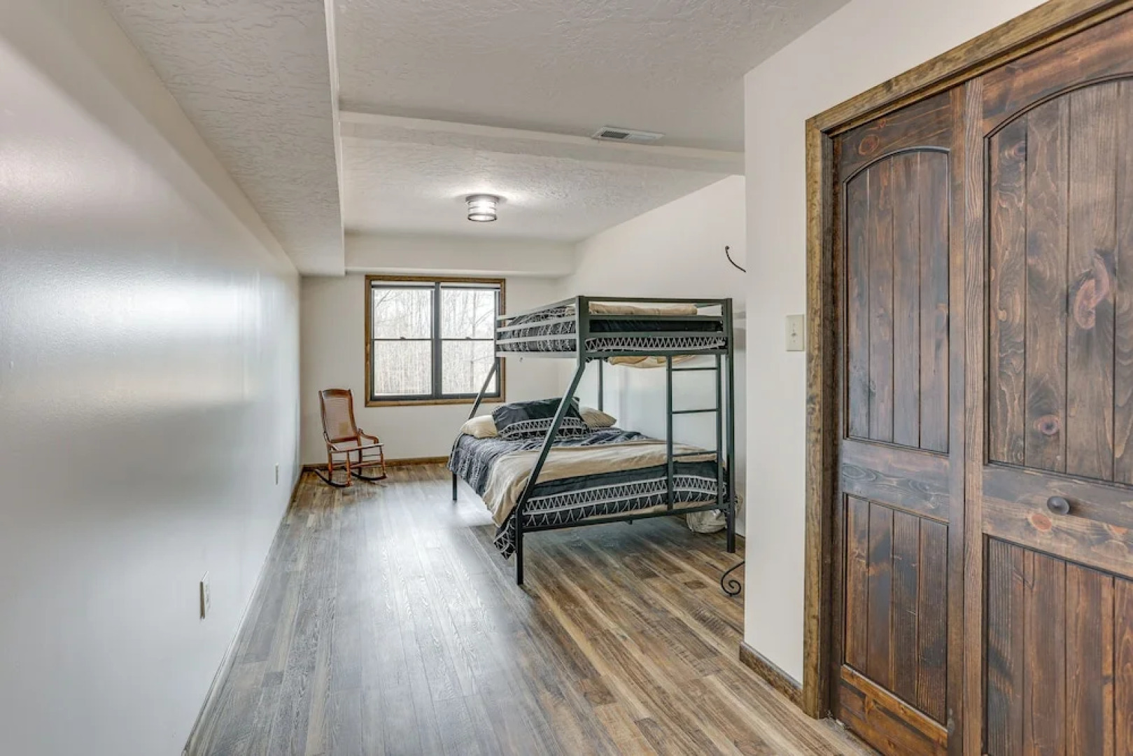 'the Duck Farm' Sugar Tree Hideaway w/ Yard!