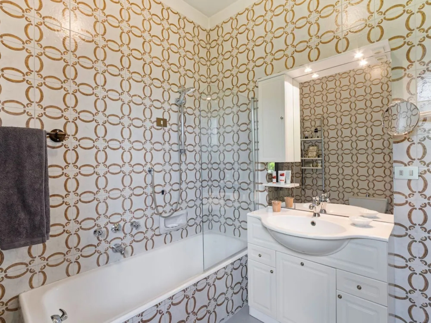 Spacious Villa in Carmignano With Private Swimming Pool