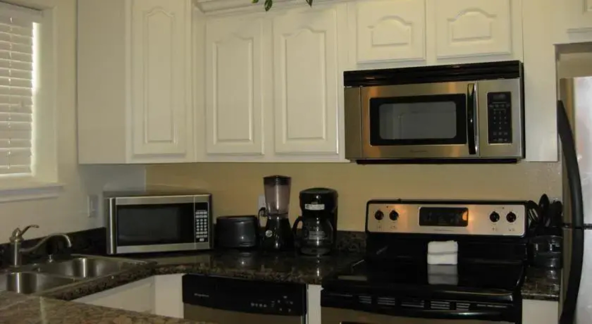 San Francisco II Condominiums - by Island Services