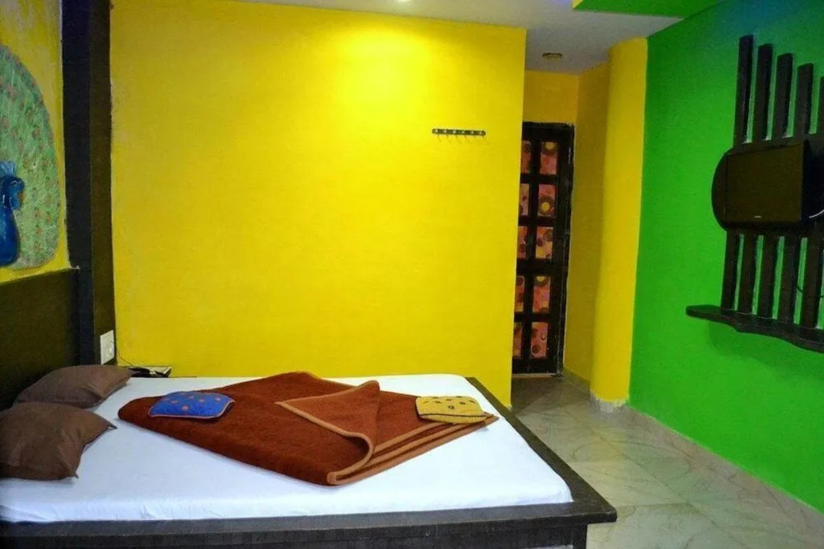 Hotel Mrignayani Pachmarhi