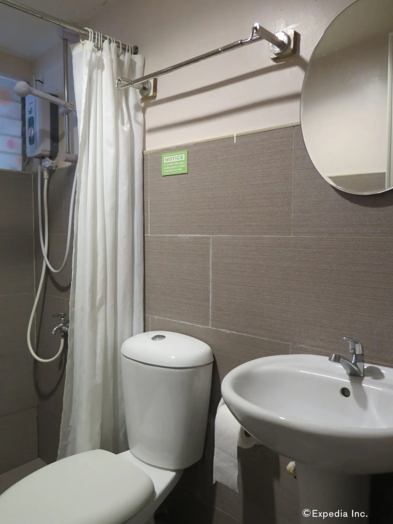 TR3ATS Guest House Bohol - Hostel