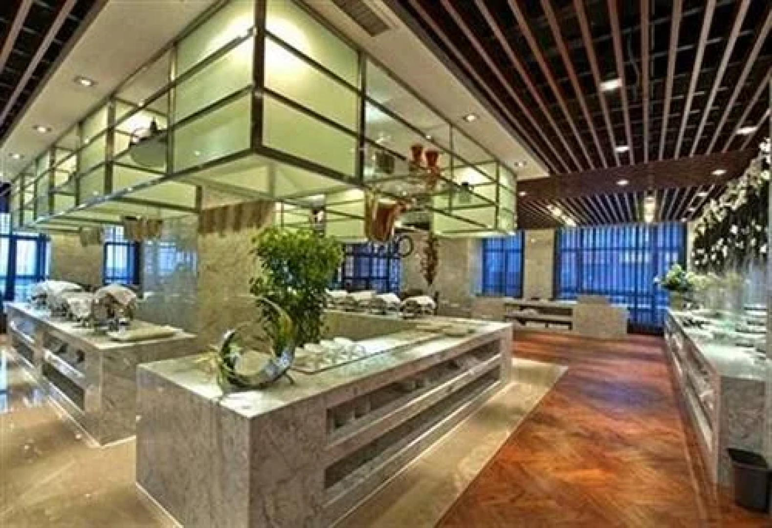 Jinzhou Dongyi Mansion Hotel