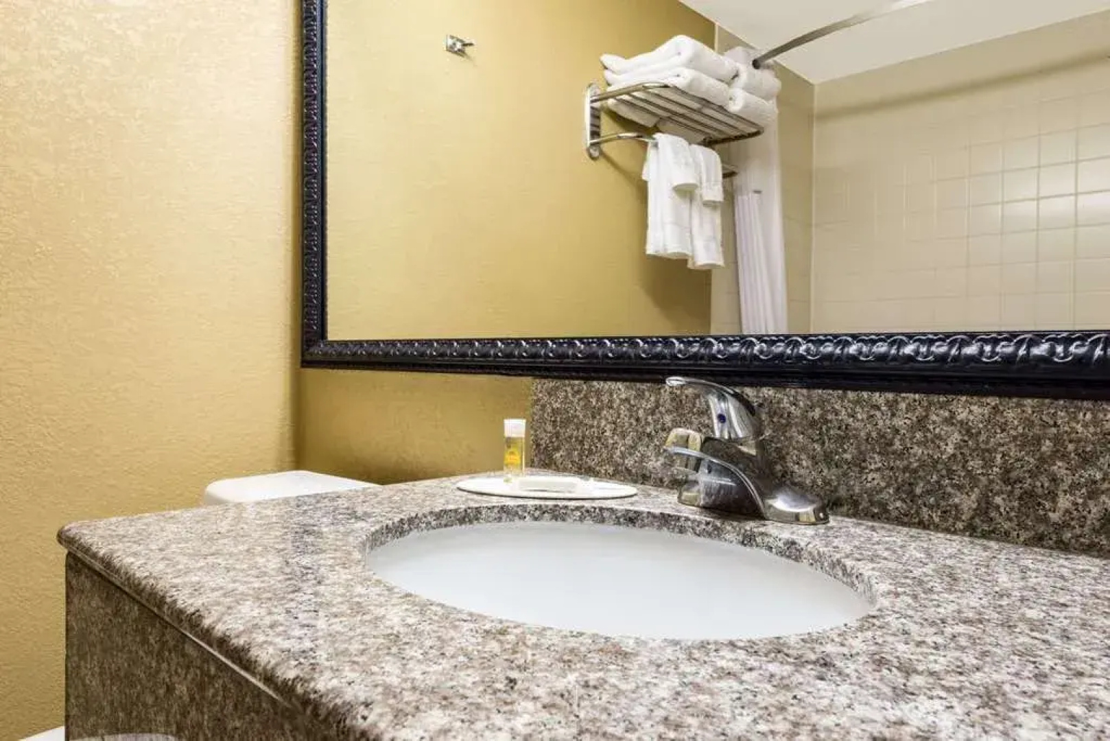 Days Inn Hurstbourne