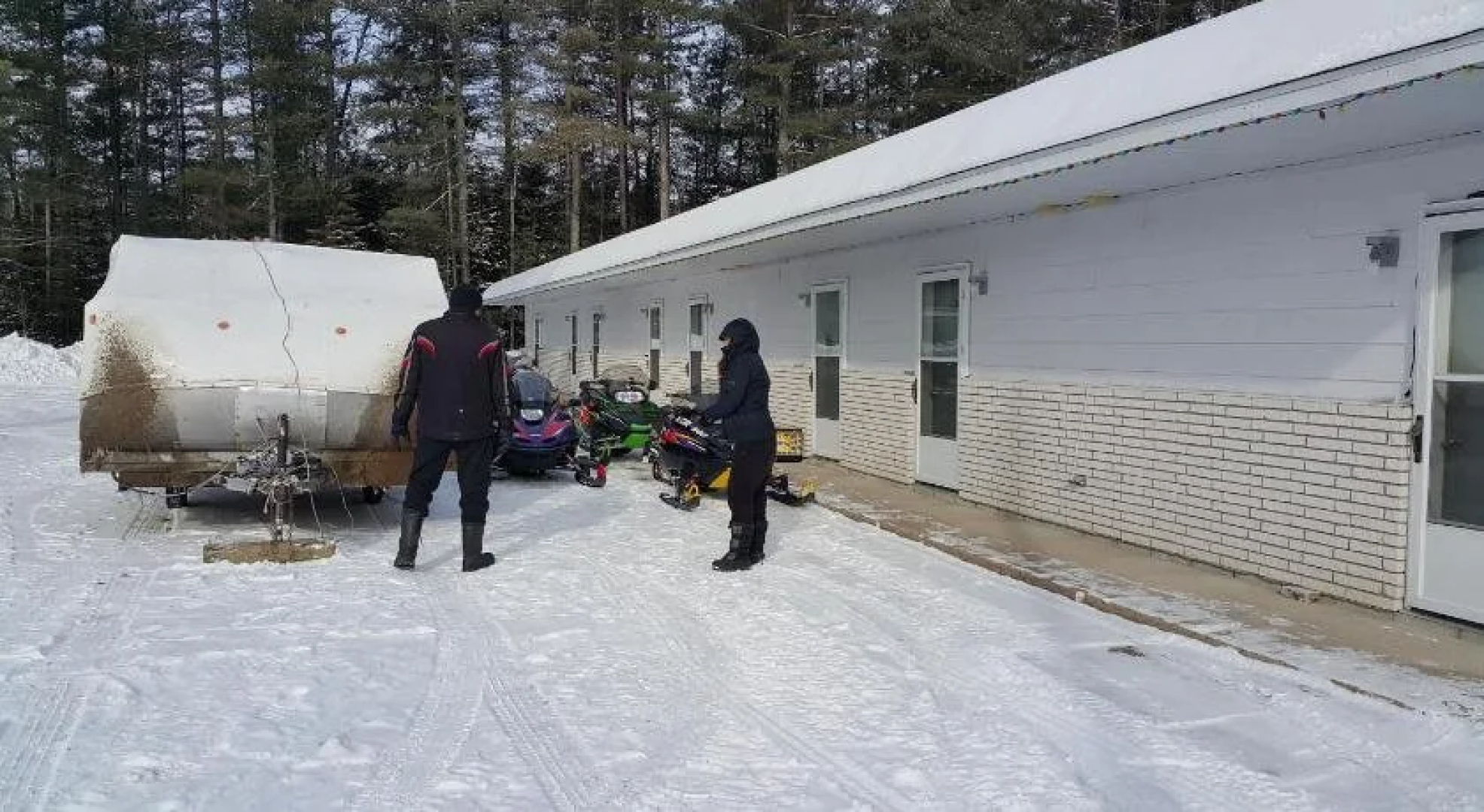 Pine Motel
