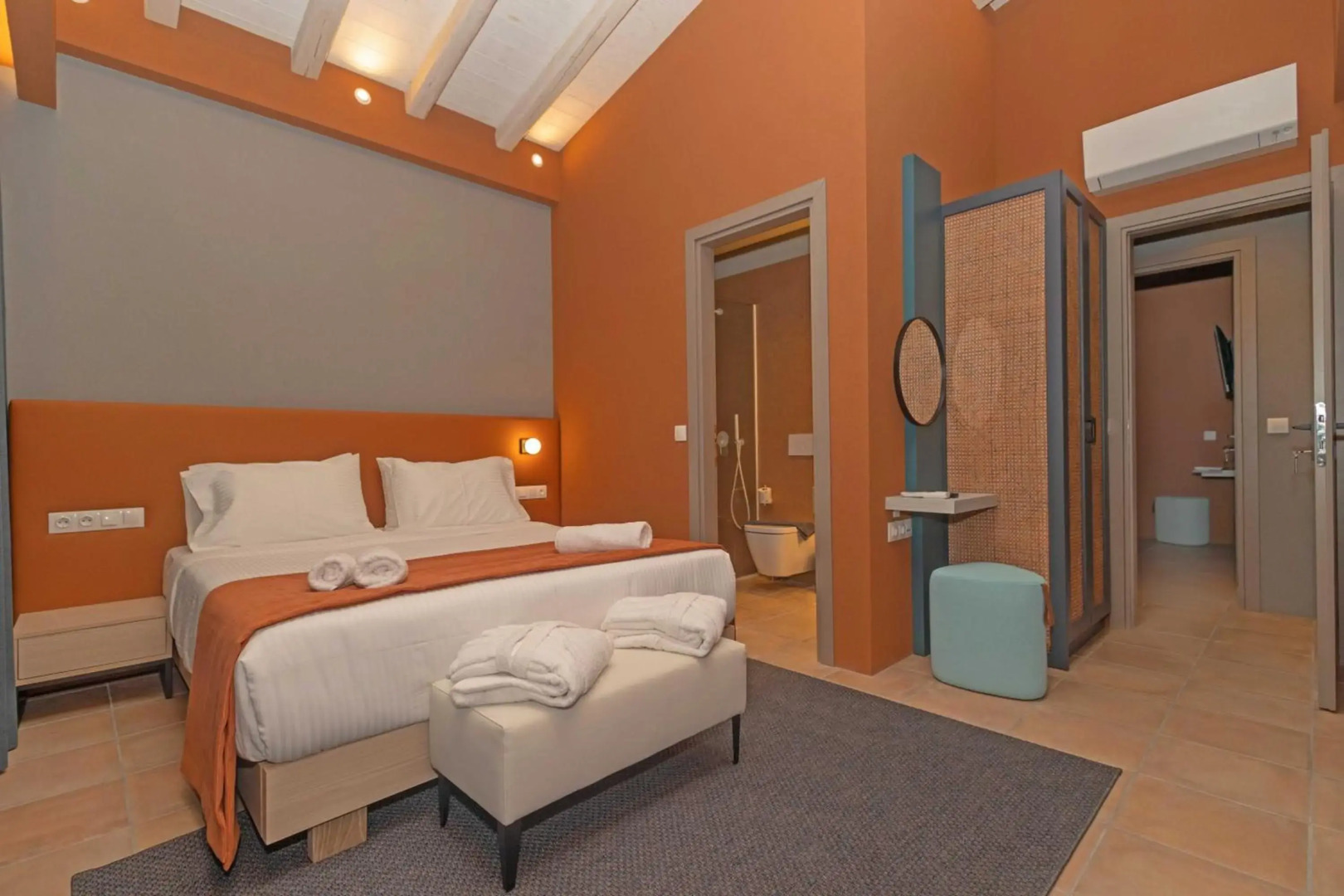 Tessera Villas Collection