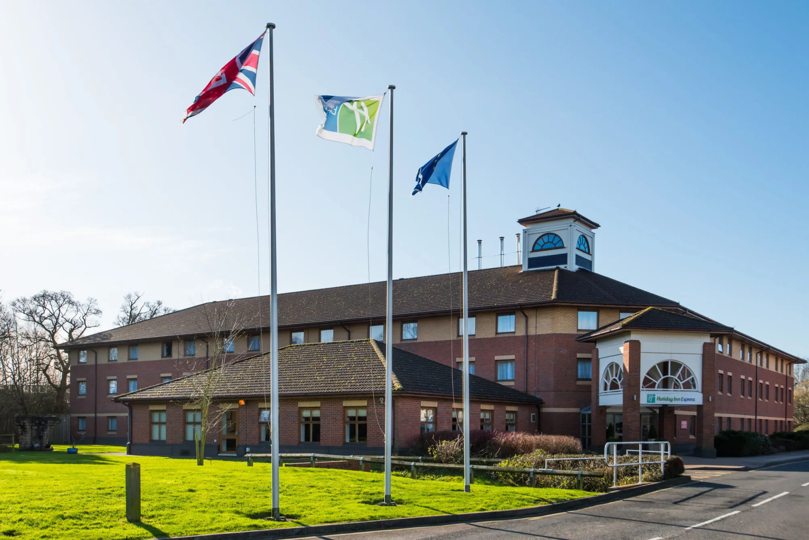 Holiday Inn Express Warwick - Stratford-upon-Avon by IHG