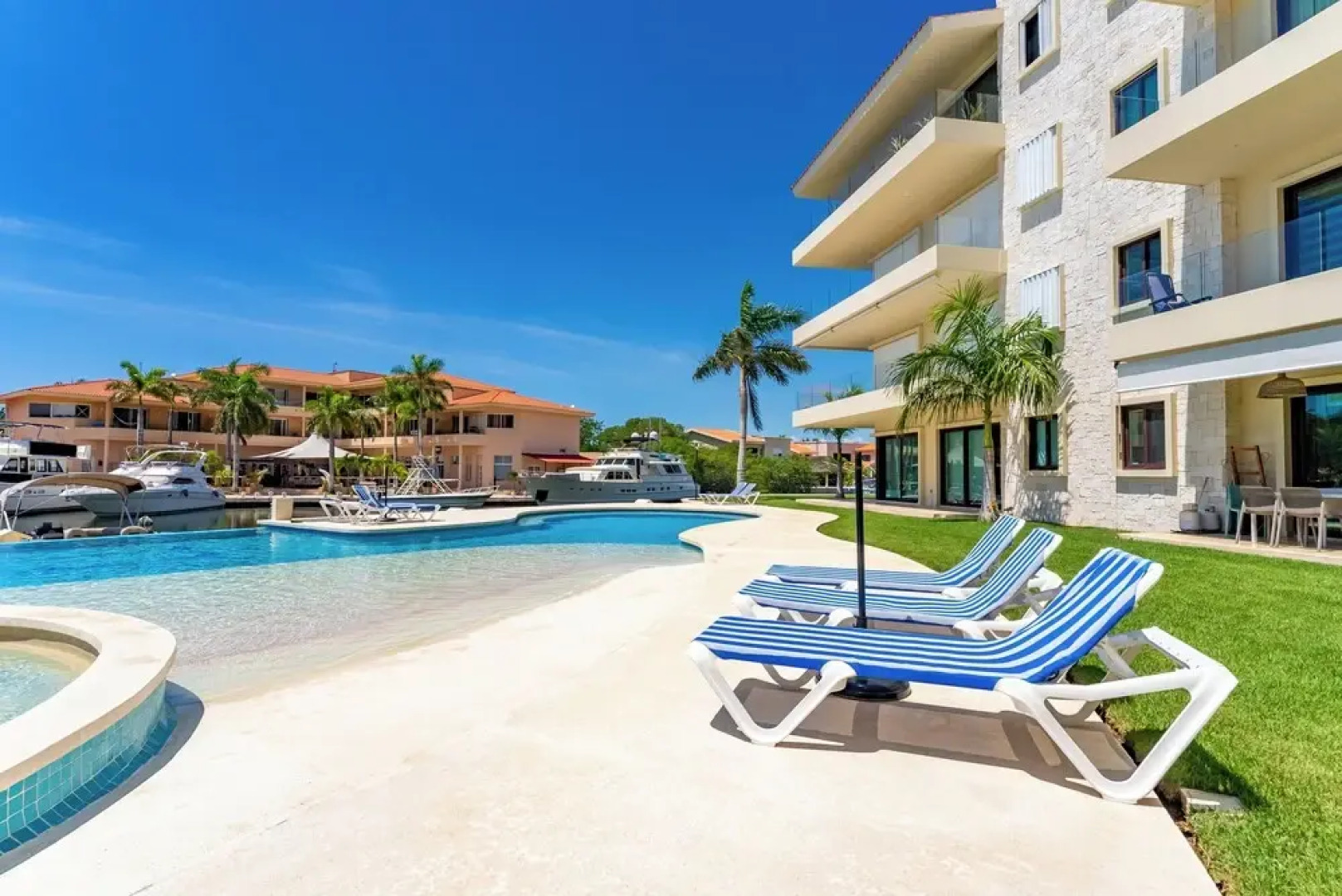 Ground Floor Marina View Infinity Pool Private Terrace Puerto Aventuras