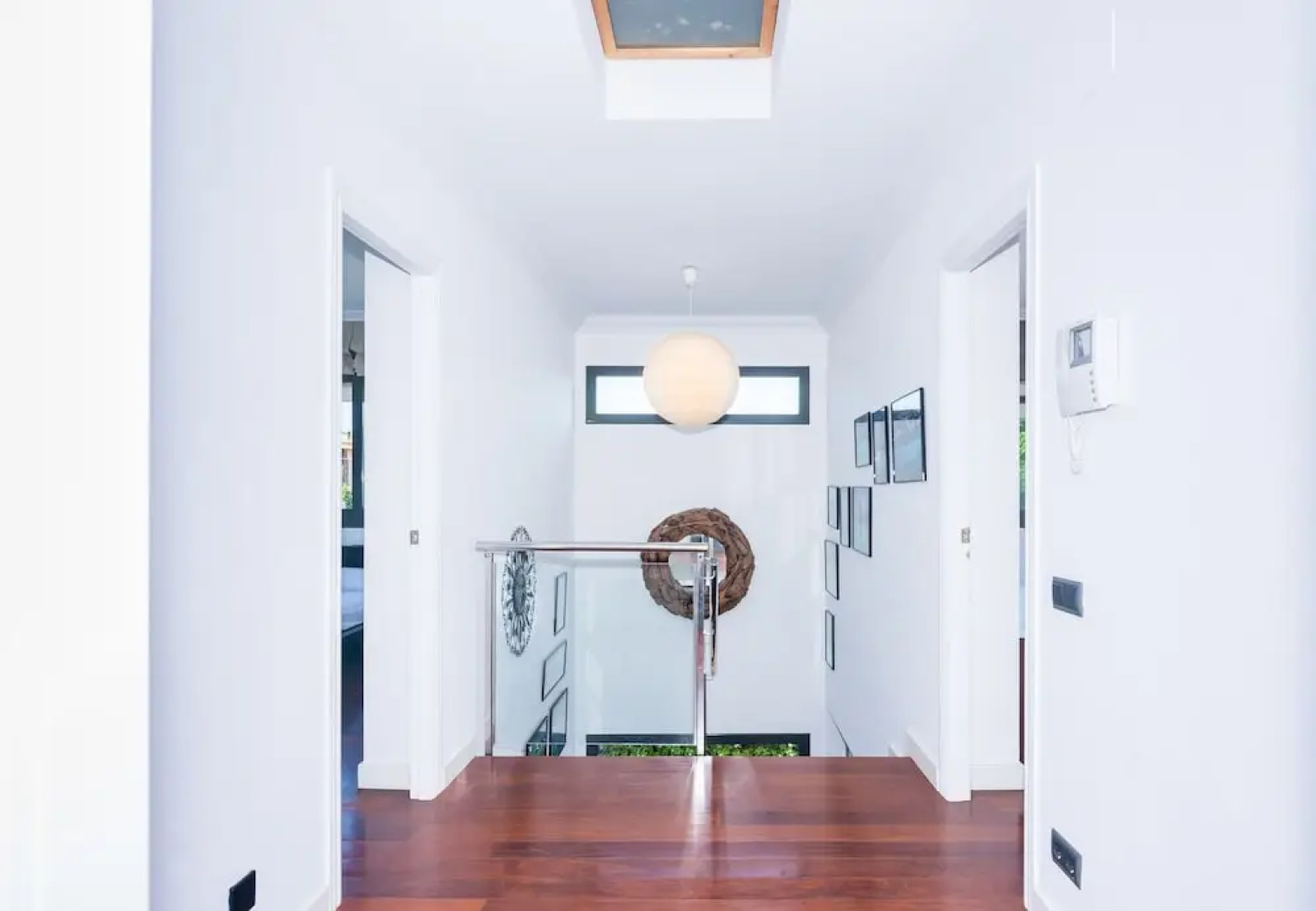 HomeHolidaysRentals Adonis
