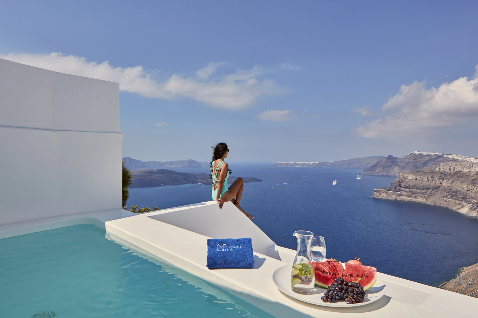 Alti Santorini Suites