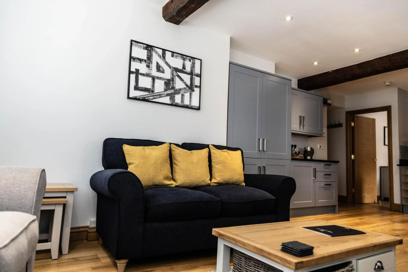 Serviced Guest ApartSuites The Unicorn