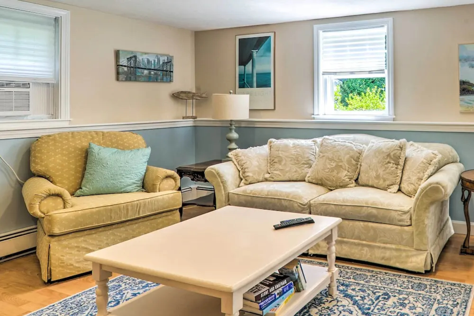3 Mi to Bourne Scenic Park: Quaint Cape Cod Apt