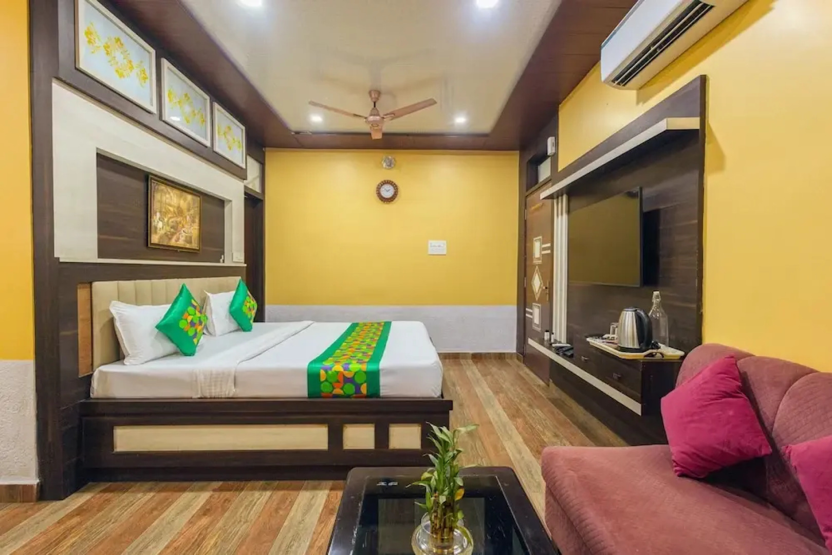 Treebo Saumendra Residency