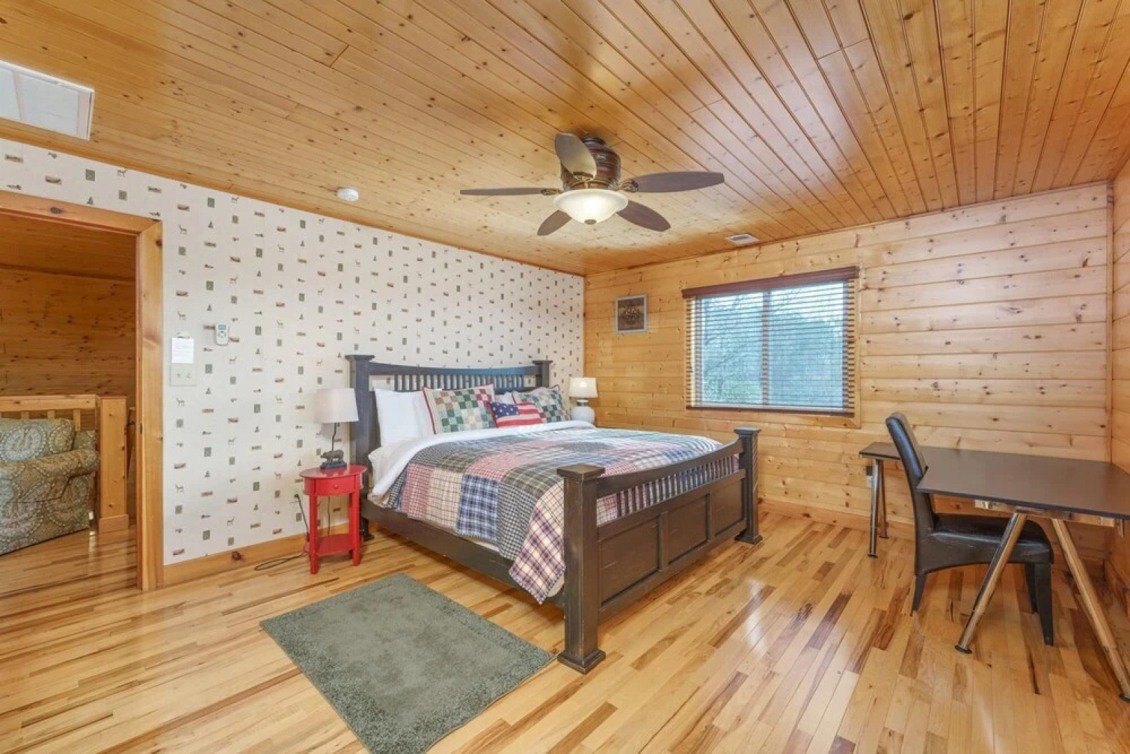 Peacewood : Hot tub, Lake Views, Private