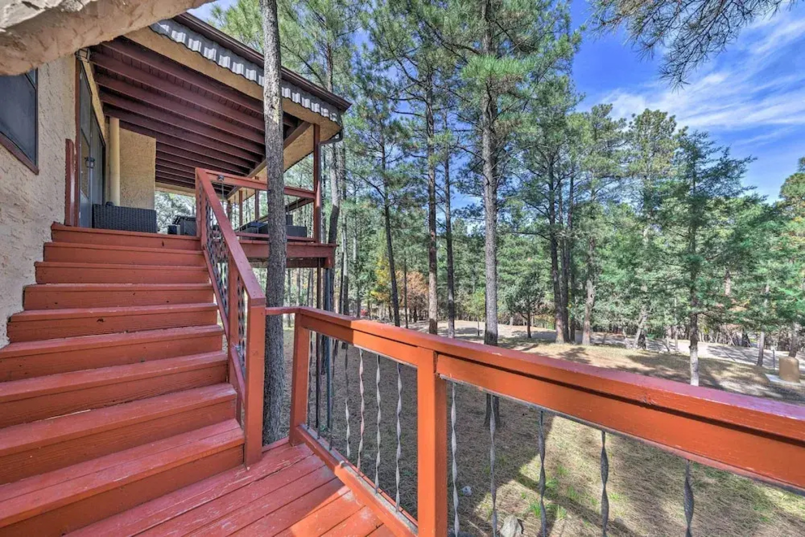 All-season Alto Getaway w/ Fire Pit & Deck!