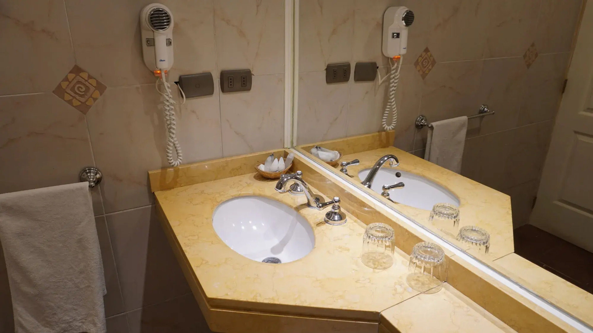 Howard Johnson by Wyndham Rinconada de Los Andes