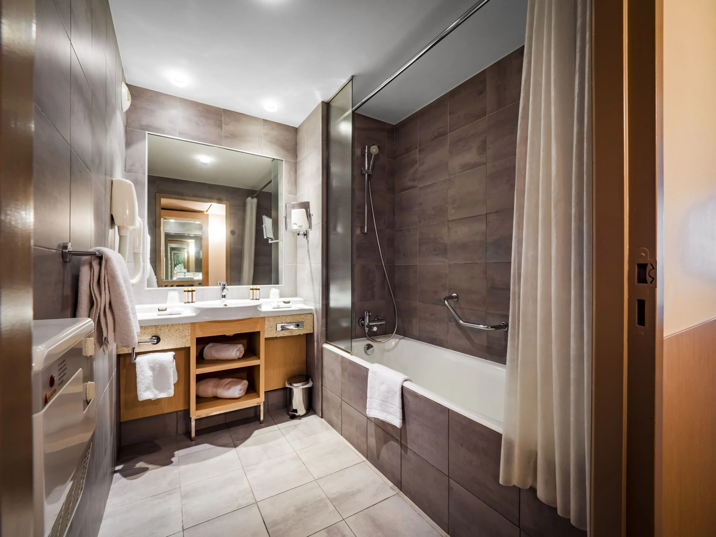 Hotel Le Pré Carré