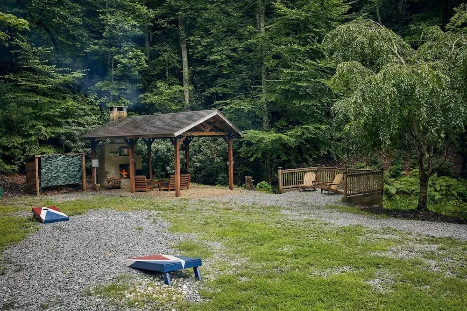 'peaceful Getaway' Penrose Cabin w/ Hot Tub & Pond