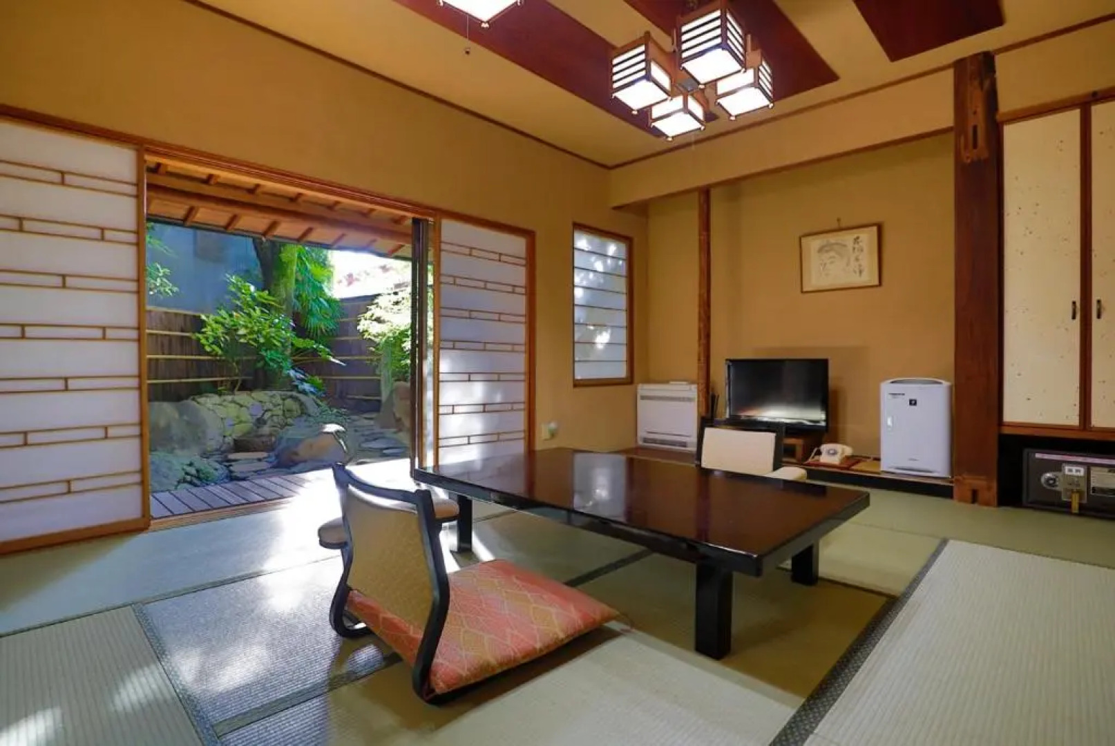 sakahijiri・gyokushoen