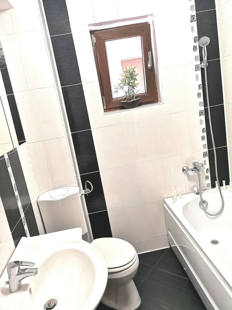 Casa Bella Apartments