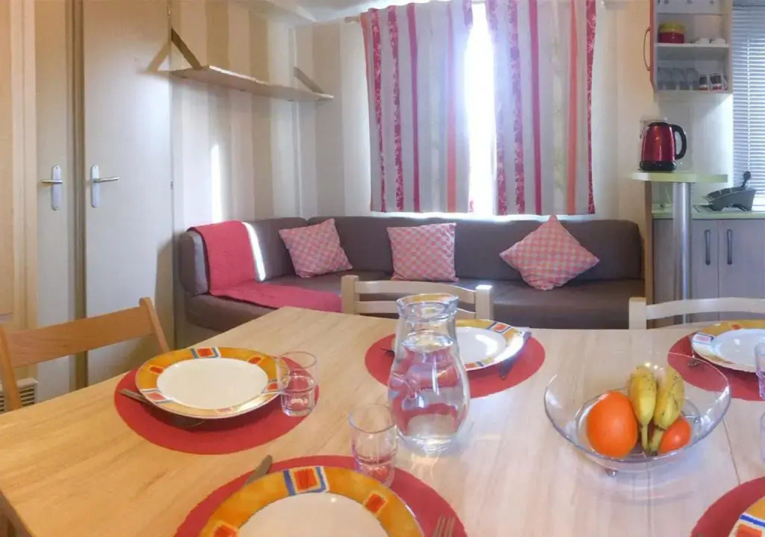 Mobilhome Climatisé 3CH 6P dans Parc des 7 Fonts