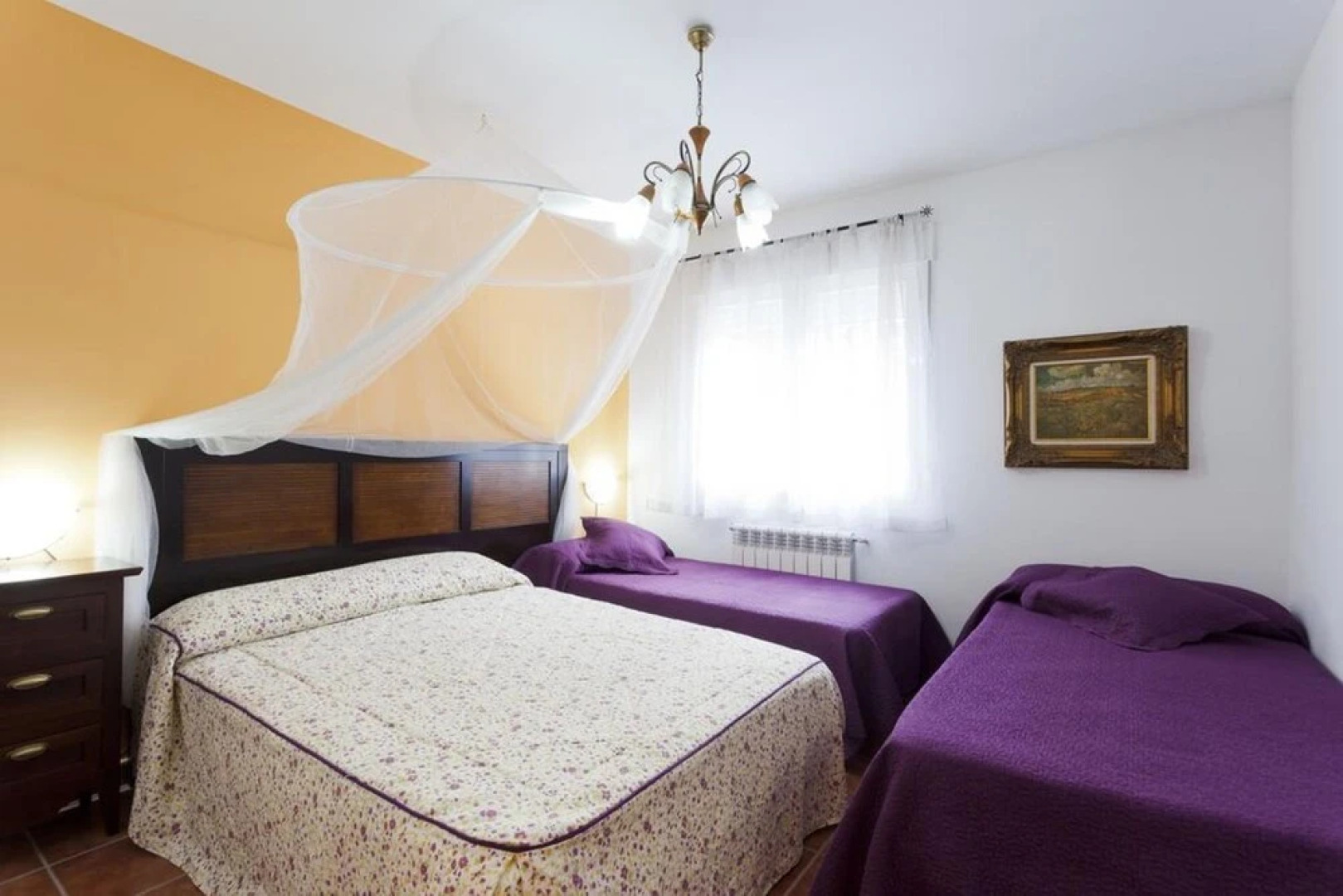 House With 6 Rooms in Nava de la Asunción, With Private Pool, Terrace, Enclosed Garden and Wifi