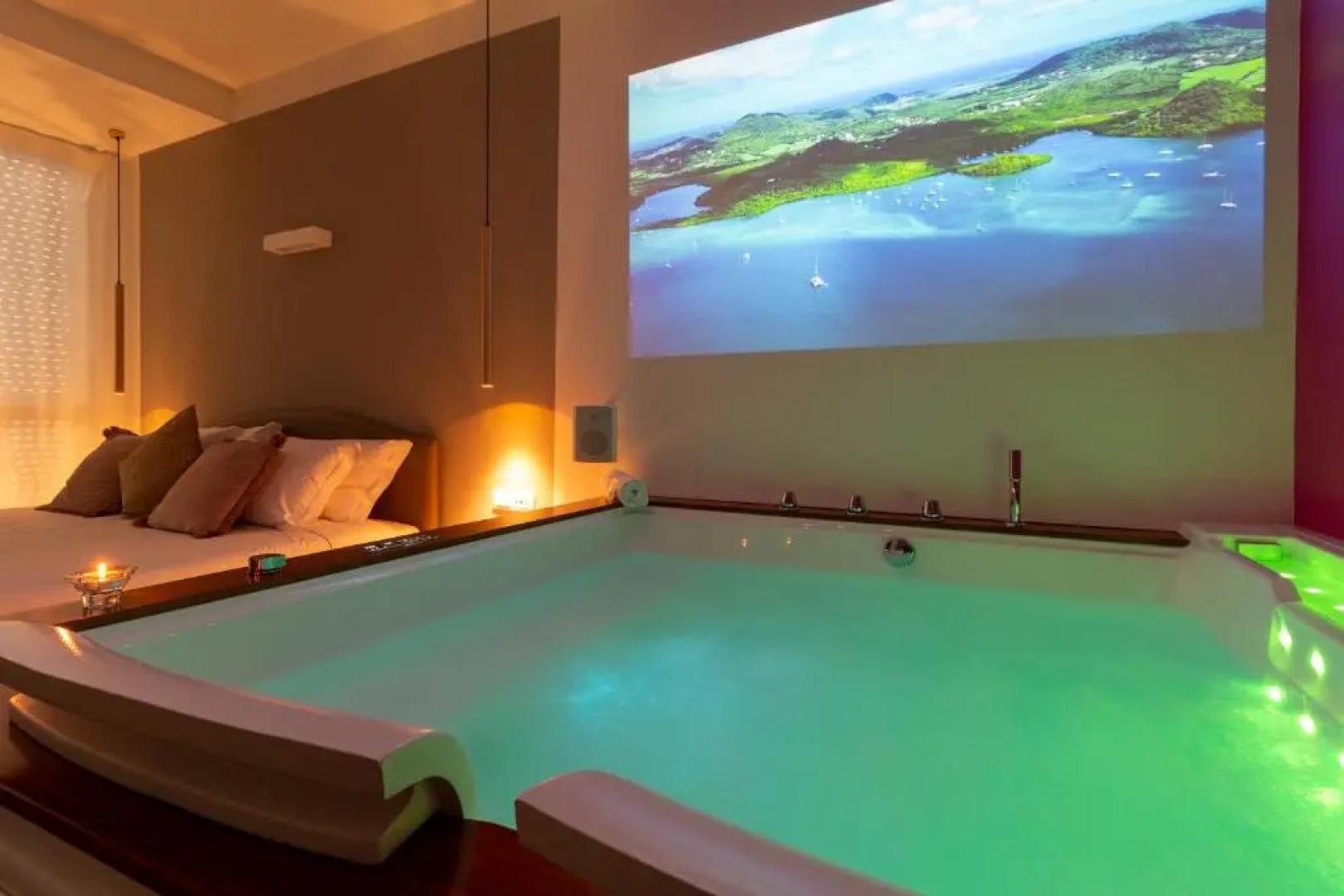 4 Star Bologna Train Station - Self Check-In