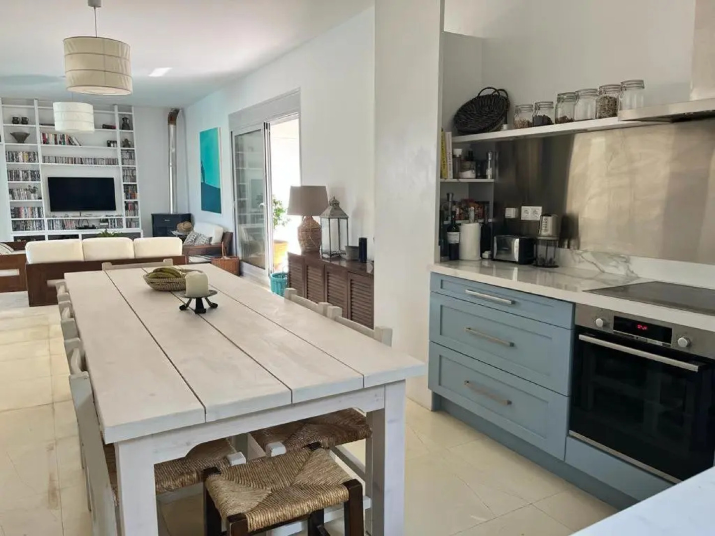 5 Bedroom Villa with Private Pool, Saronida, Athens Riviera