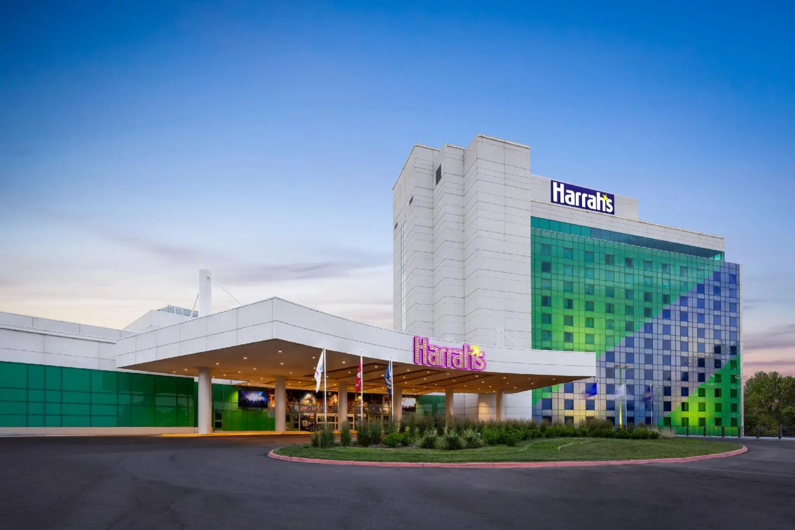 Harrah's Council Bluffs – A Caesars Rewards Destination
