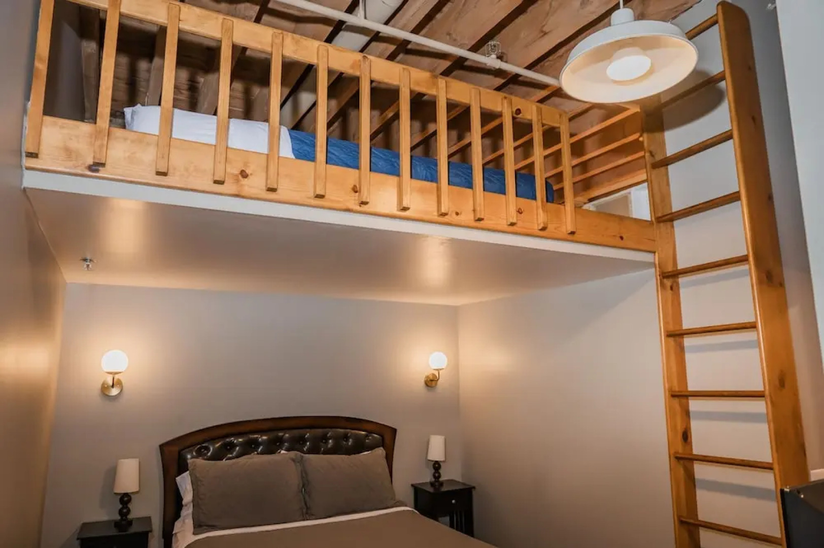 Waterfront 2BDR Condo in Grand Haven 110