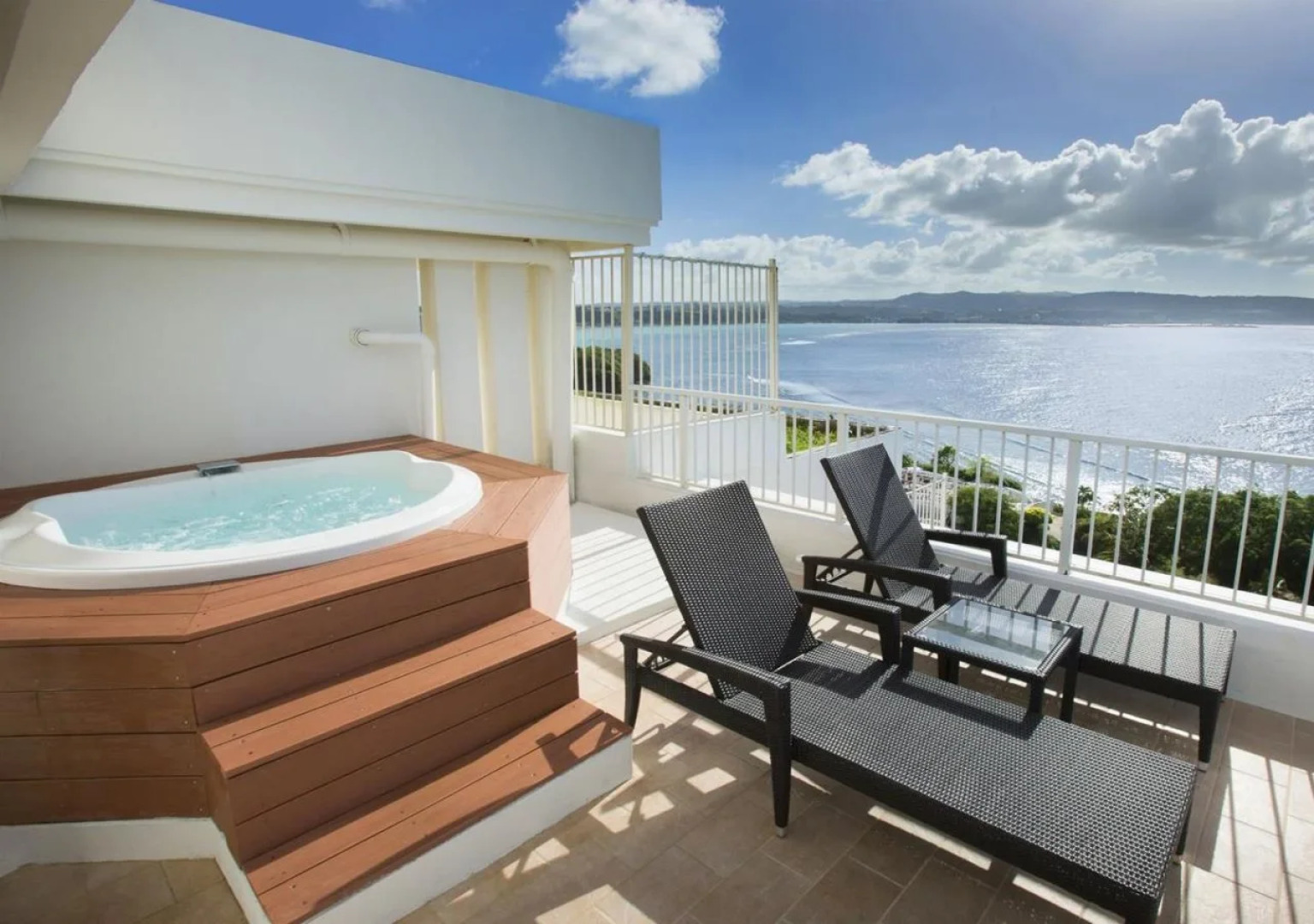 RIHGA Royal Laguna Guam Resort