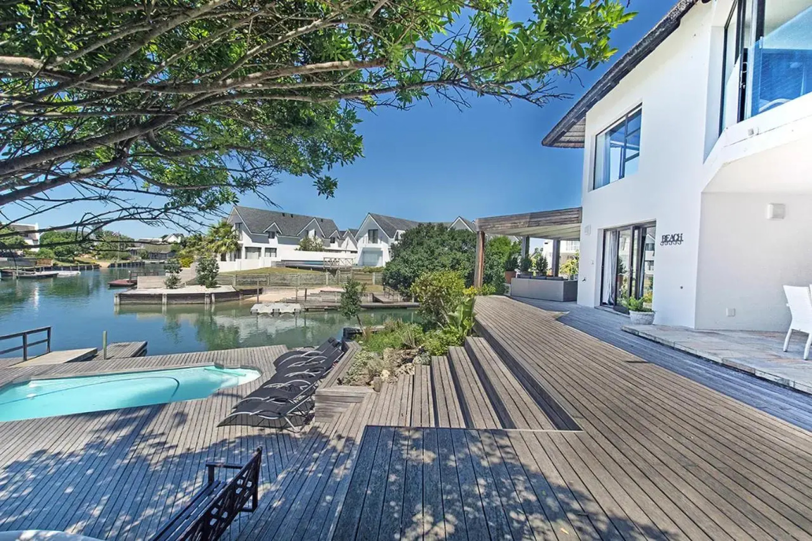 Sleepers Nest St Francis Bay