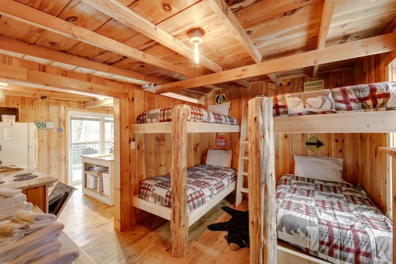 Lovely Maine Cabin w/ Deck, Gas Grill & Fire Pit!