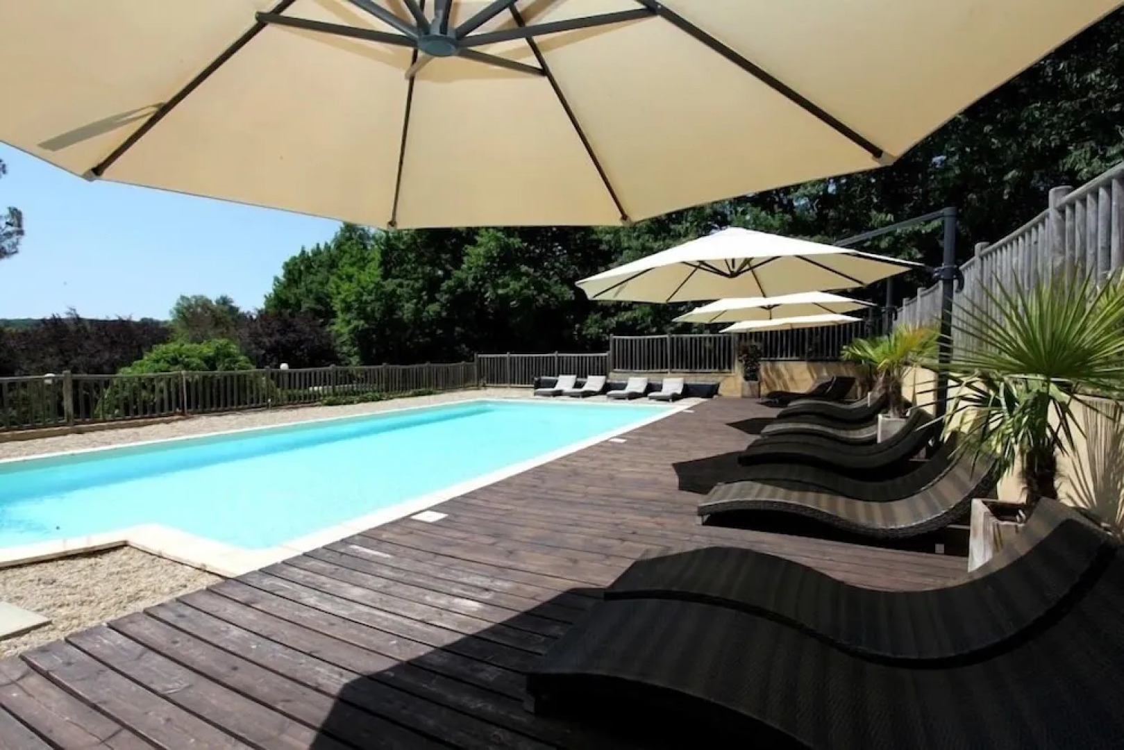 Hôtel Le Clos Roussillon